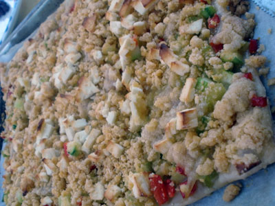 Tarte fine de légumes et son crumble à la feta