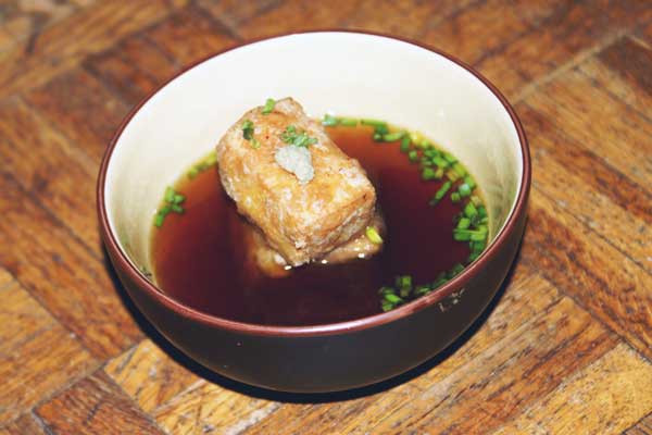 Agedashi-dôfu, tofu frit en bouillon parfumé