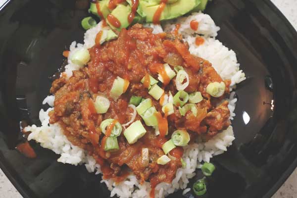 Veggie-packed meat and tomato sauce in the Instant Pot {Video}